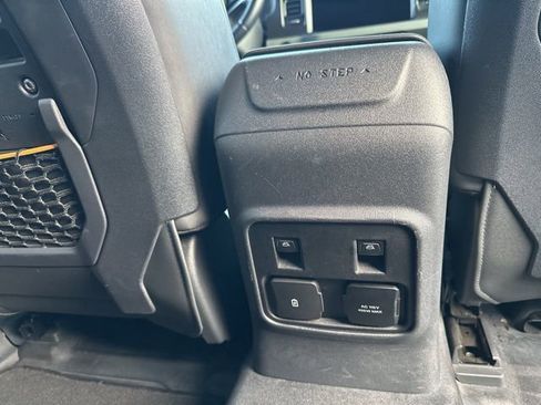 Used 2022 Ford Bronco Badlands image 53