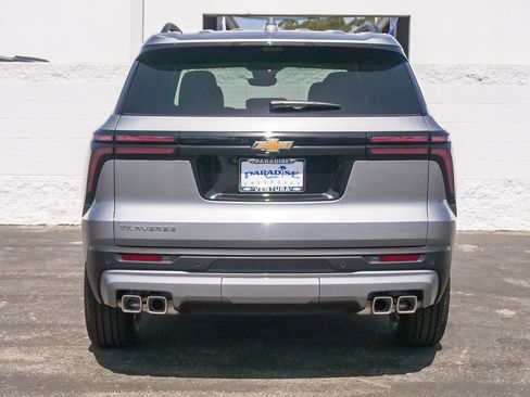 New 2026 Chevrolet Traverse LT w/ Driver Confidence Package FWD image 8