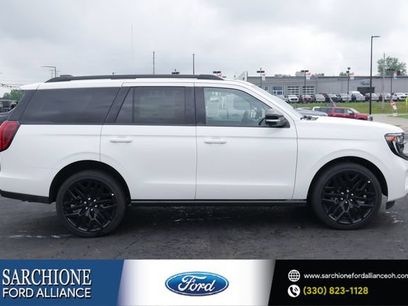 New 2027 Ford Expedition Platinum w/ Stealth Performance Package