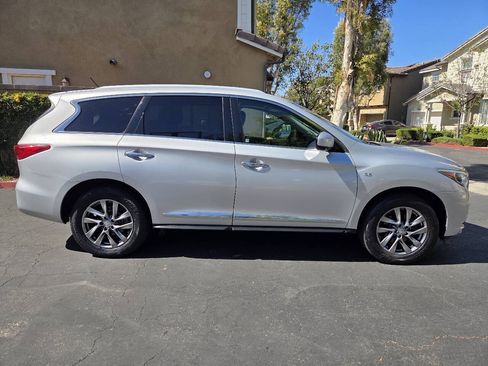 Used 2015 INFINITI QX60 FWD w/ Premium Plus Package image 16