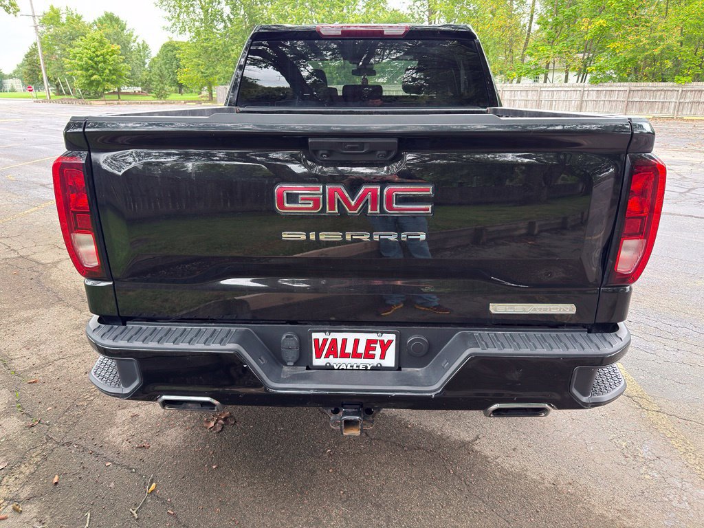 Used 2022 GMC Sierra 1500 Elevation w/ X31 Off-Road Package AWD/4WD image 14
