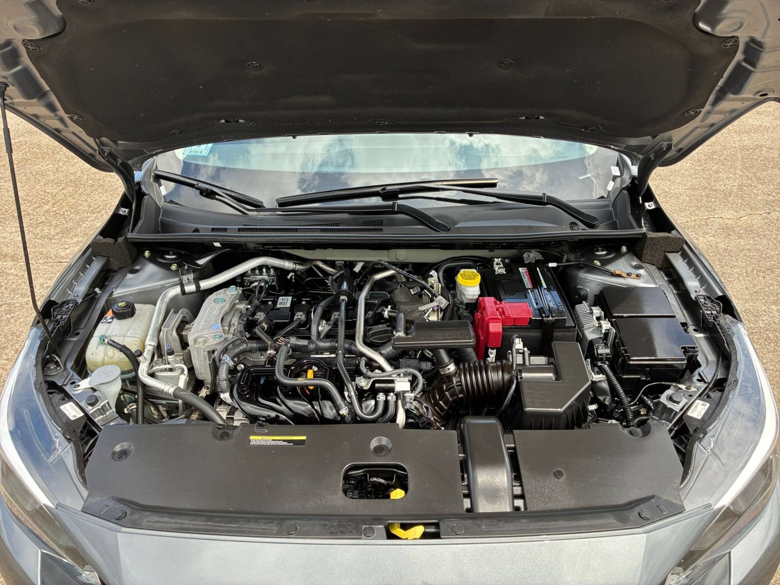 Used 2025 Nissan Sentra SV FWD image 29