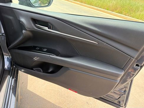 Used 2026 Toyota Camry SE FWD image 14