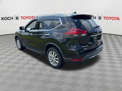 Used 2019 Nissan Rogue SV AWD/4WD image 6
