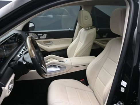 Used 2021 Mercedes-Benz GLS 450 4MATIC image 18