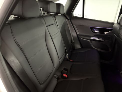 Certified 2025 Mercedes-Benz GLC 350e 4MATIC image 31