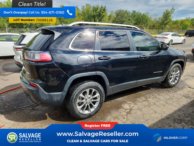 Used 2019 Jeep Cherokee Latitude Plus w/ Comfort/Convenience Group FWD image 4