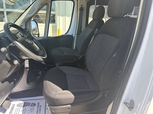 Used 2021 RAM ProMaster 2500 FWD image 4