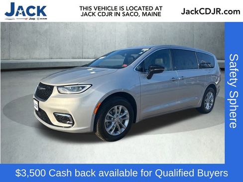 New 2026 Chrysler Pacifica Select image 1