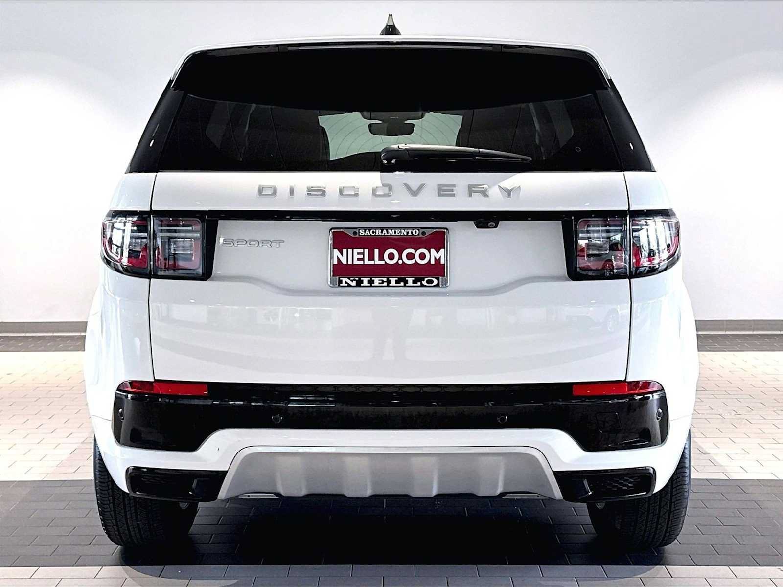 Used 2024 Land Rover Discovery Sport S AWD/4WD image 9