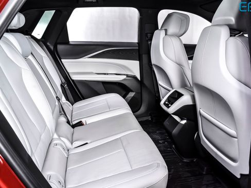 Used 2024 Cadillac Lyriq Sport w/ LPO, Floor Liner Package AWD/4WD image 21