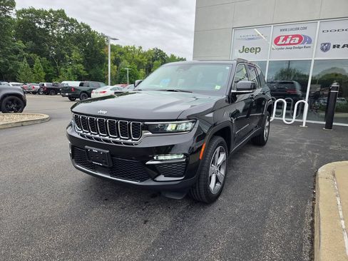 Used 2022 Jeep Grand Cherokee Limited AWD/4WD image 8