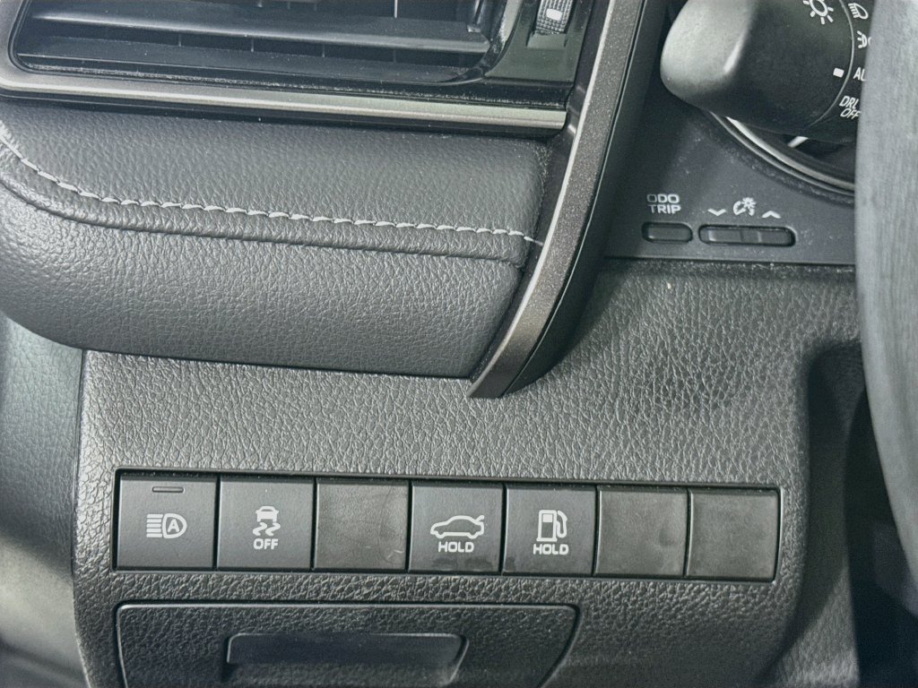 Certified 2024 Toyota Camry SE FWD image 18