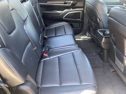 Used 2025 Kia Telluride LX FWD image 17