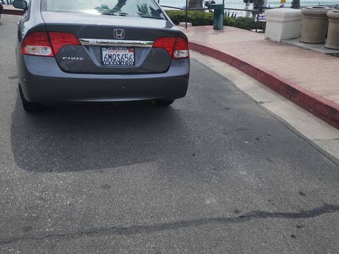 Used 2010 Honda Civic LX image 5