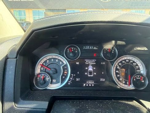Used 2016 RAM 2500 Laramie AWD/4WD image 9