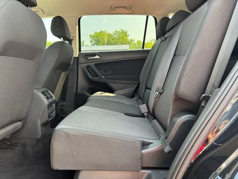 Used 2020 Volkswagen Tiguan S FWD image 31