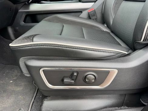New 2026 RAM 1500 Laramie AWD/4WD image 13