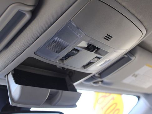 Used 2018 Toyota RAV4 XLE image 44