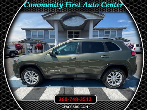 Used 2019 Jeep Cherokee Latitude w/ Popular Appearance Group AWD/4WD image 1