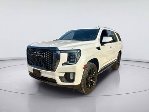 Used 2023 GMC Yukon Denali Ultimate AWD/4WD image 9