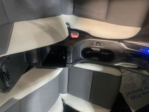 Certified 2025 Toyota Corolla LE image 23