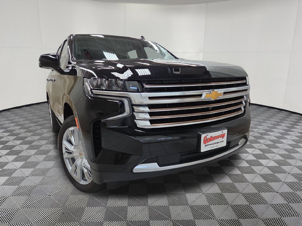 Used 2023 Chevrolet Tahoe High Country w/ Premium Package 2 AWD/4WD image 2