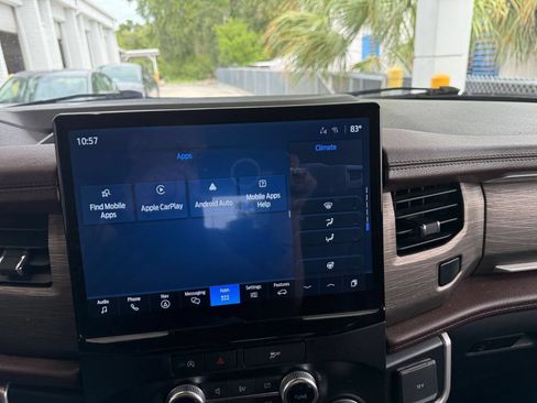 Used 2024 Ford Expedition Limited RWD image 21