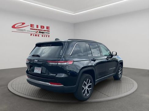 Used 2025 Jeep Grand Cherokee Limited w/ Luxury Tech Group II AWD/4WD image 10