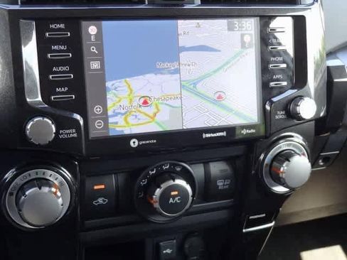 Used 2024 Toyota 4Runner TRD Off-Road Premium image 27