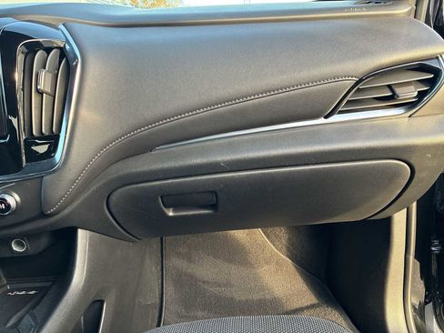 Certified 2023 Chevrolet Traverse LT image 28