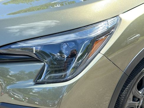 Certified 2025 Subaru Ascent Bronze Edition AWD/4WD image 9
