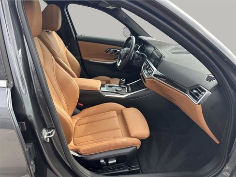 Used 2022 BMW 330i Sedan w/ Premium Package image 14