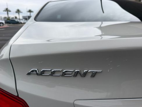 Used 2017 Hyundai Accent SE FWD image 24