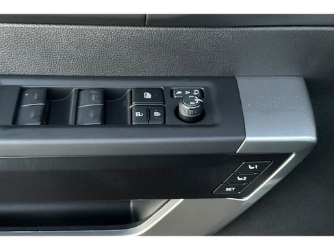 Used 2025 Toyota Tundra Platinum image 12