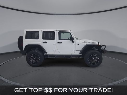 Certified 2017 Jeep Wrangler Unlimited Sahara AWD/4WD image 2