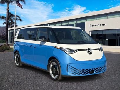 Certified 2025 Volkswagen ID. Buzz Pro S