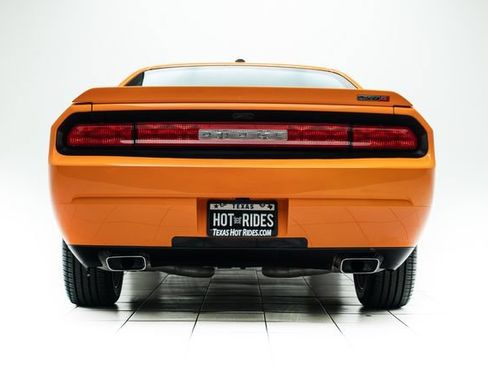 Used 2012 Dodge Challenger SRT8 RWD image 16