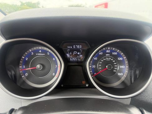 Used 2015 Hyundai Elantra SE w/ Option Group 02 FWD image 31