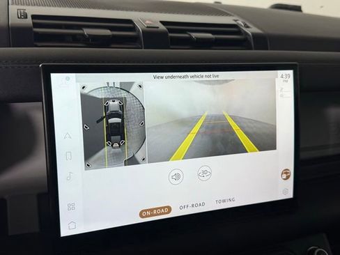 Certified 2024 Land Rover Defender 110 SE image 37