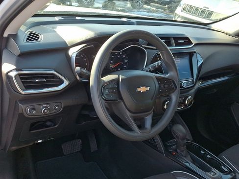 Used 2021 Chevrolet TrailBlazer LT w/ Sun and Liftgate Package image 25