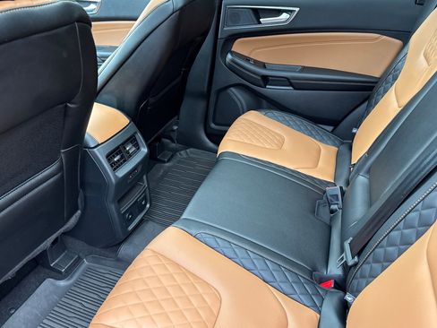 Used 2024 Ford Edge Titanium w/ Titanium Elite Package AWD/4WD image 12