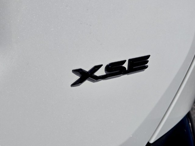 Used 2026 Toyota RAV4 XSE w/ Weather Package AWD/4WD image 16