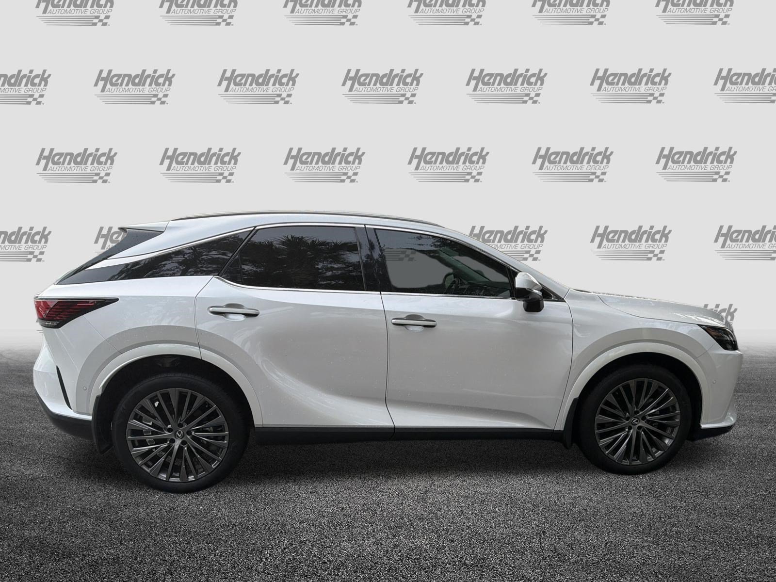 Used 2024 Lexus RX 350 FWD w/ Convenience Package image 10