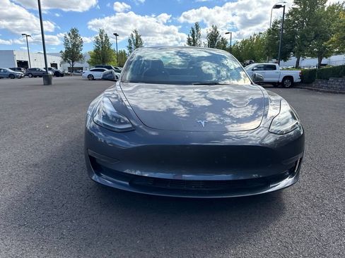 Used 2023 Tesla Model 3 Standard Range RWD image 2