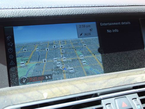 Used 2011 BMW 750i RWD image 23