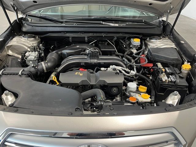 Used 2016 Subaru Outback 2.5i Limited AWD/4WD image 9