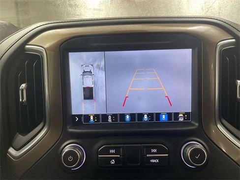 Used 2020 Chevrolet Silverado 2500 High Country w/ LPO, Dark Essentials Package image 17