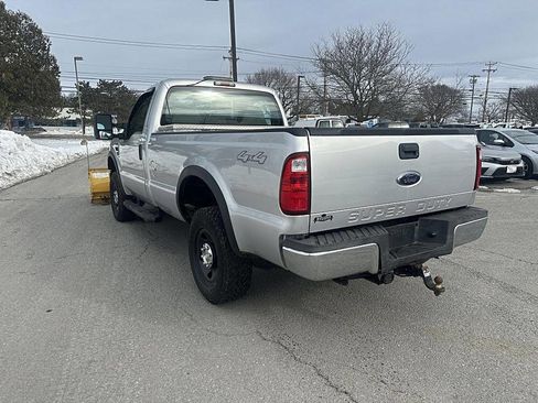 Used 2010 Ford F250 XL image 3