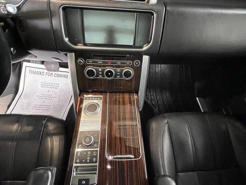 Used 2016 Land Rover Range Rover HSE image 2